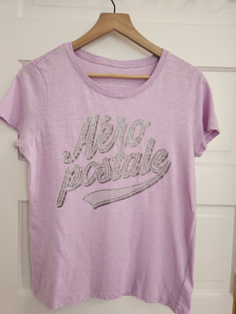 Aeropostale pink & purple rhinestone baby tee with silver glittery 'Aéro postale